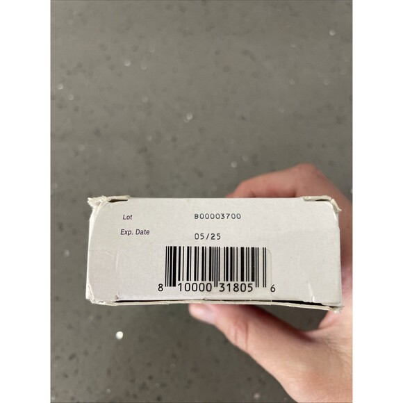 Mederma Advanced Scar Gel 0.7 oz Skin Protectant Reduces Scars 05/25 - Picture 4 of 4